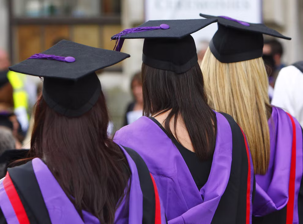 English universities could face fines if not enough students get jobs